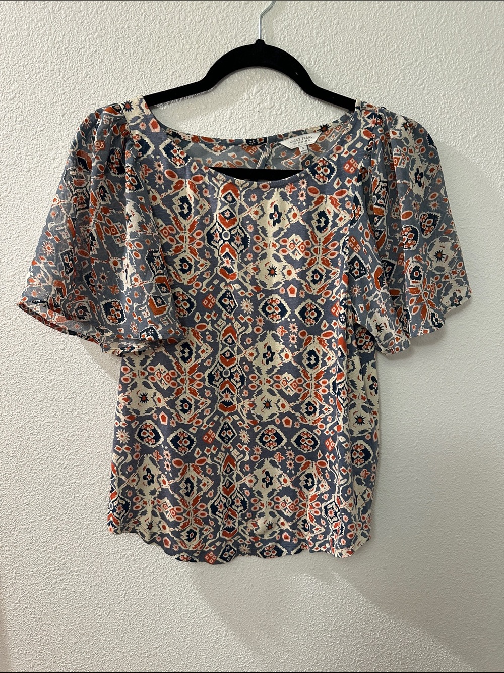 Lucky Brand Navy, Cream & Orange Geometric Flutter-Sleeve Blouse